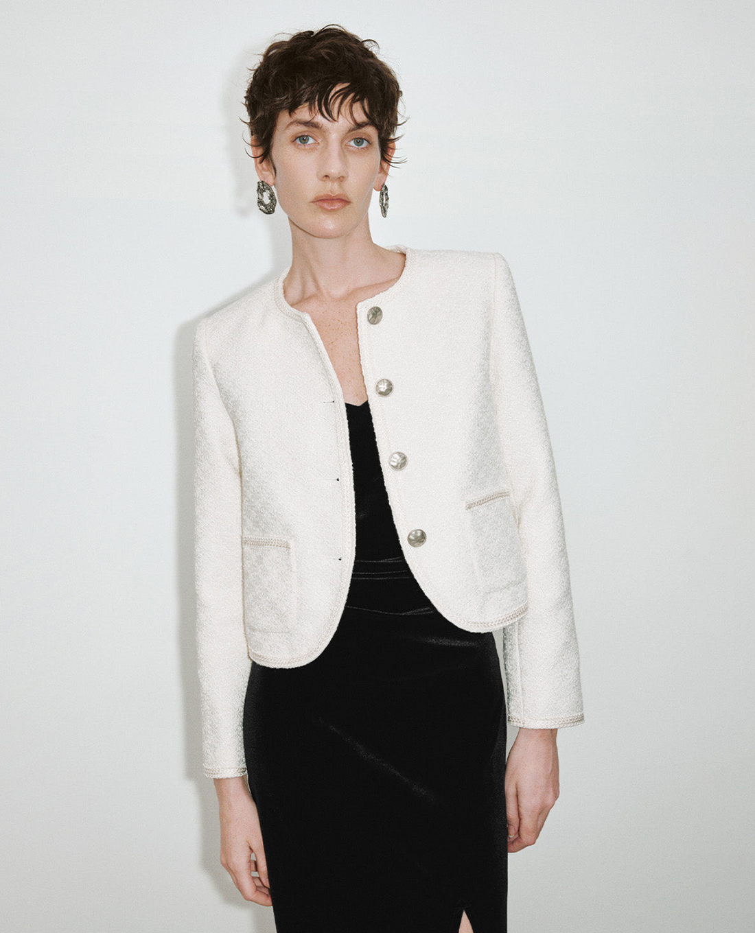 URBAN REVIVO - Áo khoác tweed nữ cổ tròn tay dài Straight