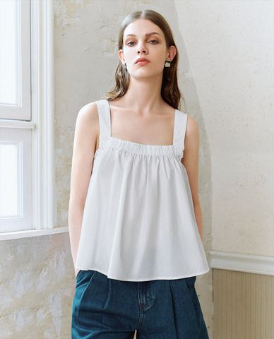 URBAN REVIVO - Áo hai dây nữ xếp li Square Cut Collar Cami 