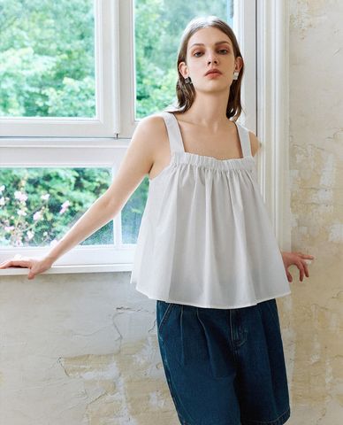  URBAN REVIVO - Áo hai dây nữ xếp li Square Cut Collar Cami 