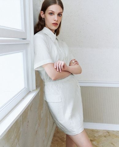  URBAN REVIVO - Đầm sơ mi mini chiết eo thời trang 