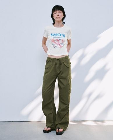  URBAN REVIVO - Áo thun nữ cổ tròn tay ngắn Printed 