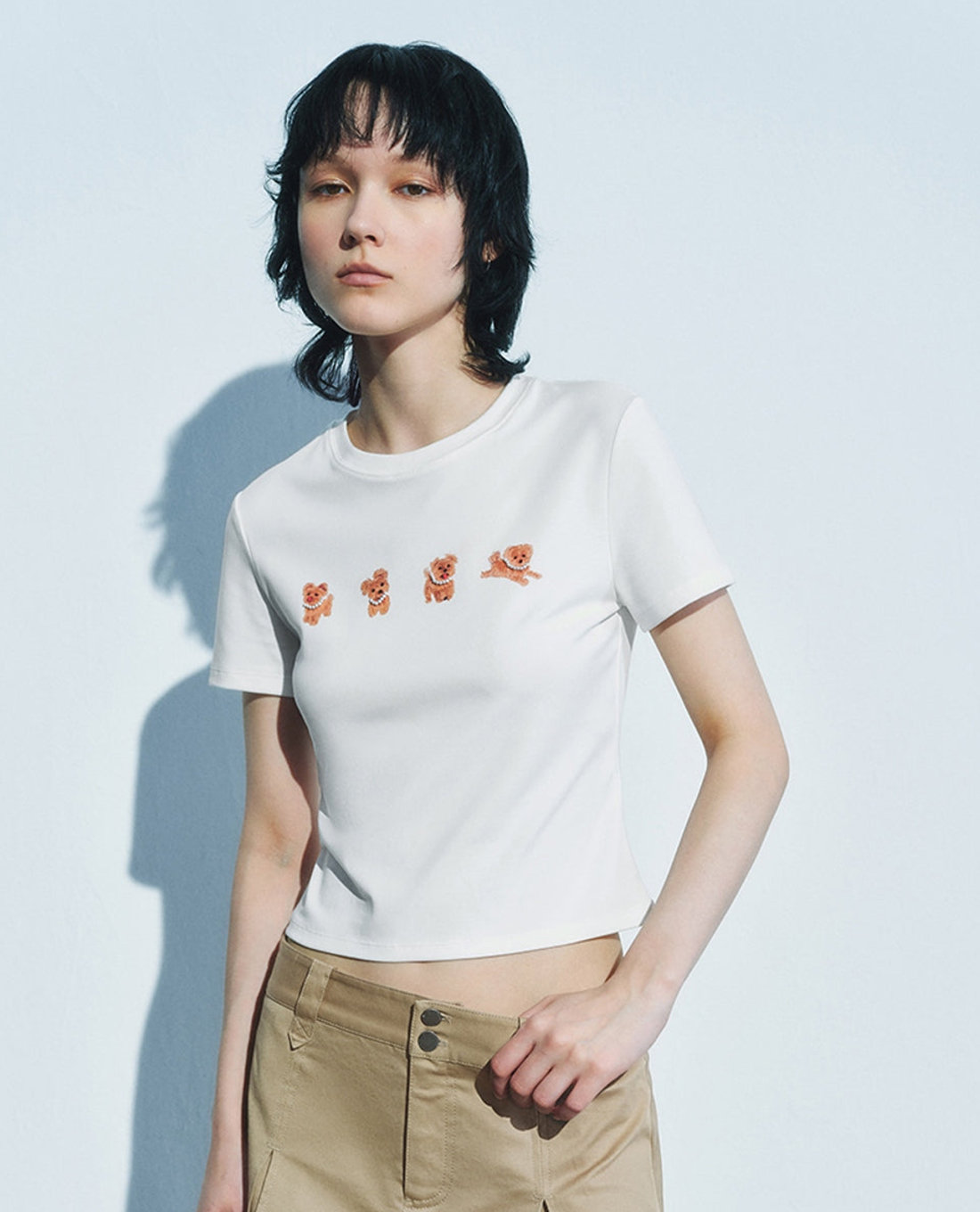 URBAN REVIVO - Áo thun nữ cổ tròn tay ngắn trẻ trung