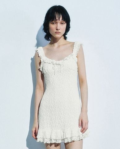  URBAN REVIVO - Đầm hai dây mini Ruffle 