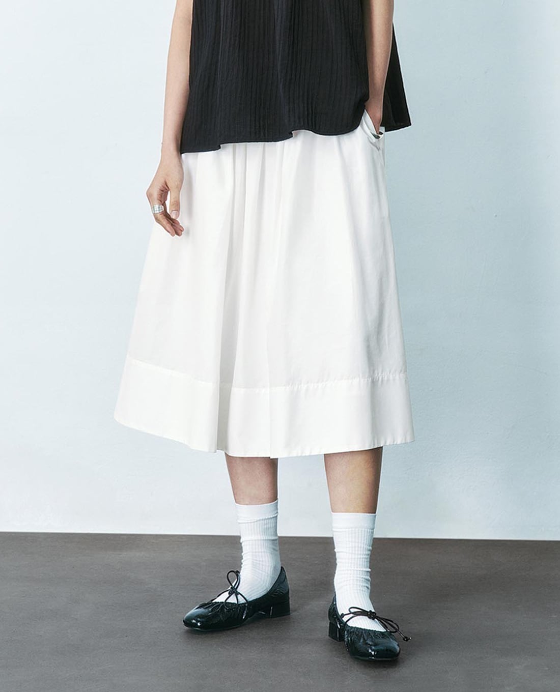 URBAN REVIVO - Chân váy phom suông midi A Line