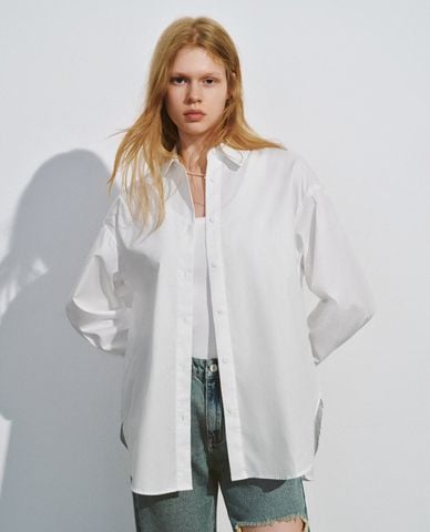  URBAN REVIVO - Áo sơ mi nữ cổ bẻ tay dài Button Up Straight 