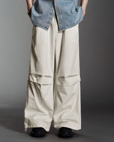  URBAN REVIVO - Quần nam ống rộng lưng thun thời thượng 