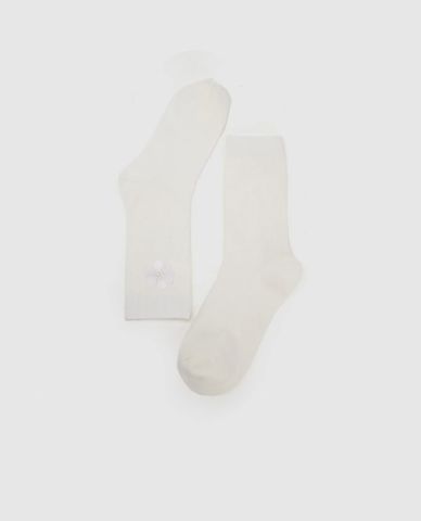  URBAN REVIVO - Vớ nữ cổ cao phối hoa nữ tính Flower Décor 