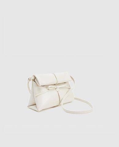  URBAN REVIVO - Túi đeo vai nữ phom chữ nhật nắp gập 