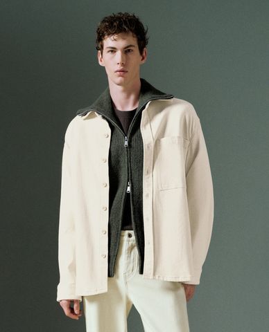  URBAN REVIVO - Áo sơ mi nam cổ bẻ tay dài Loose 