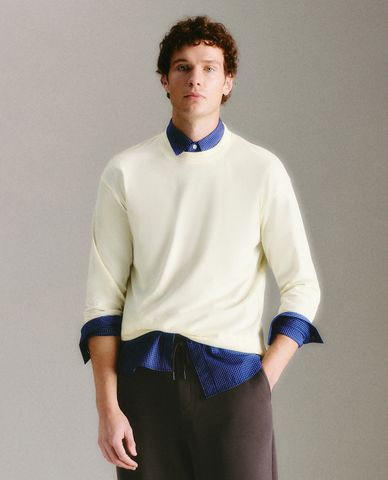  URBAN REVIVO - Áo thun nam cổ tròn tay dài 