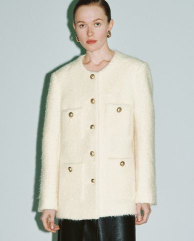  URBAN REVIVO - Áo khoác nữ một hàng nút cổ tròn tay dài Loose 