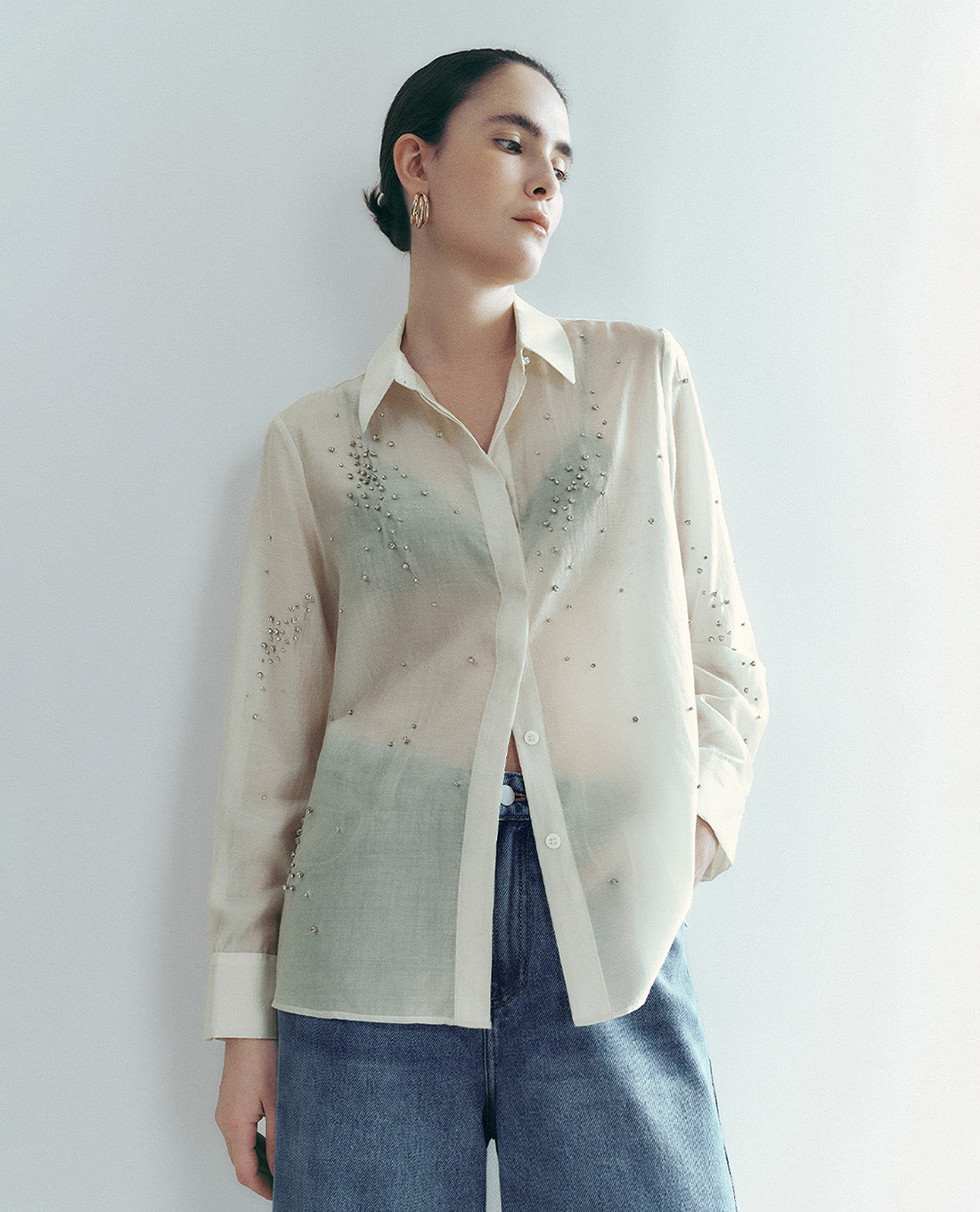 URBAN REVIVO - Áo sơ mi nữ tay dài đính đá