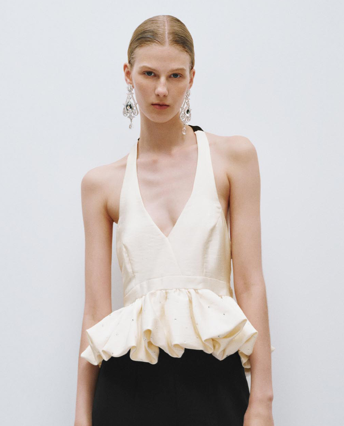 URBAN REVIVO - Áo kiểu nữ cổ yếm Cami