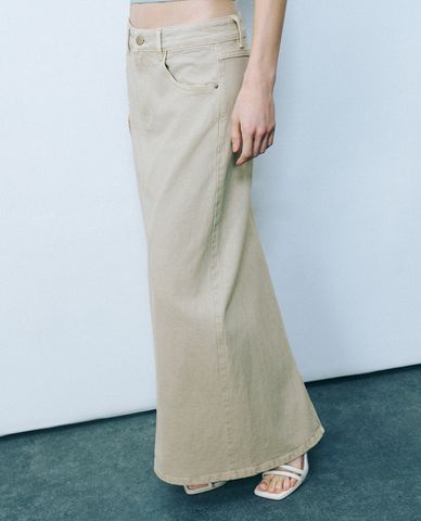  URBAN REVIVO - Chân váy denim midi xẻ tà thanh lịch 