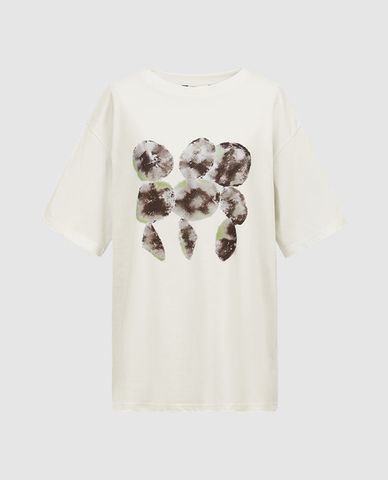  URBAN REVIVO - Áo thun nữ cổ tròn tay ngắn in hình sinh động 