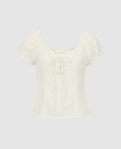  URBAN REVIVO - Áo kiểu nữ cổ vuông tay ngắn phom croptop Lace Up 