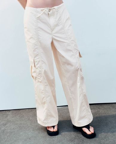  URBAN REVIVO - Quần nữ ống rộng phối dây rút 