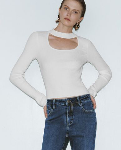  URBAN REVIVO - Áo dệt kim nữ tay dài phom ôm Square Neck 