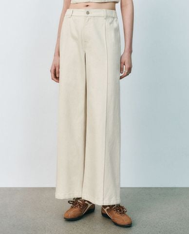  URBAN REVIVO - Quần jeans nữ ống rộng hiện đại 