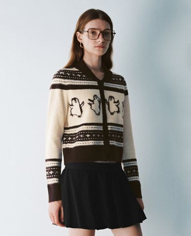  URBAN REVIVO - Áo khoác cardigan nữ phối họa tiết Button Up Straight 