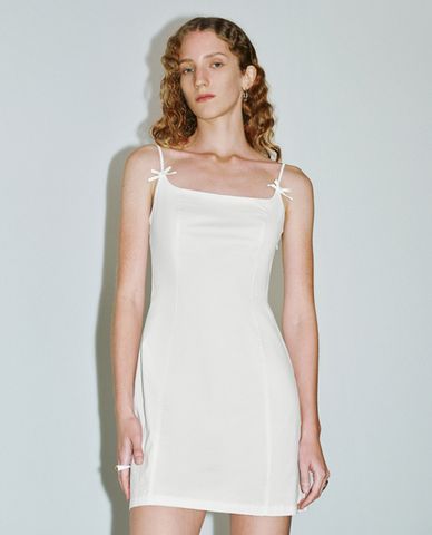  URBAN REVIVO - Đầm hai dây mini phom ôm Skater Cami 