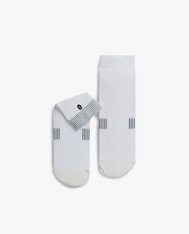  ON RUNNING - Vớ nam cổ cao Ultralight 