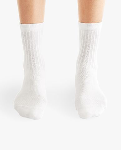  ON RUNNING - Set 3 đôi vớ nam cổ cao Logo 