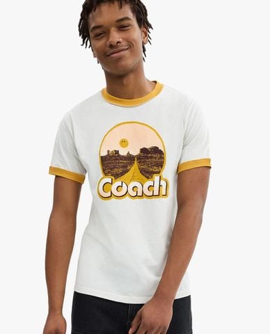  COACH - Áo thun nam cổ tròn tay ngắn Roadside Ringer 