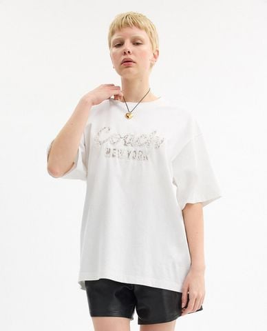  COACH - Áo thun nữ cổ tròn tay ngắn Cursive Embroidered 