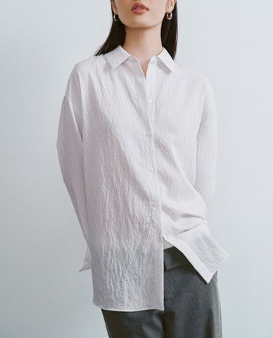  URBAN REVIVO - Áo sơ mi nữ cổ bẻ tay dài Textrued Straight 