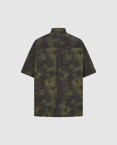  URBAN REVIVO - Áo sơ mi nam cổ bẻ tay ngắn hiện đại 