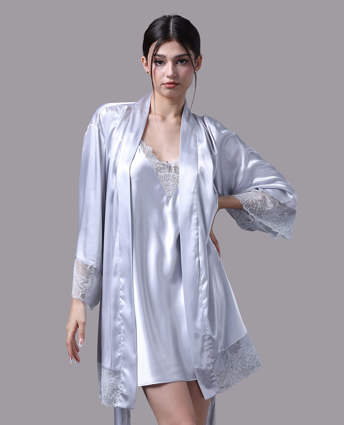 VERA - Áo khoác kimono nữ satin trơn phối ren