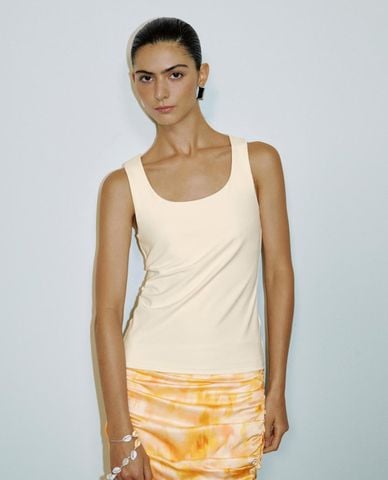  URBAN REVIVO - Áo sát nách nữ phom ôm hiện đại 