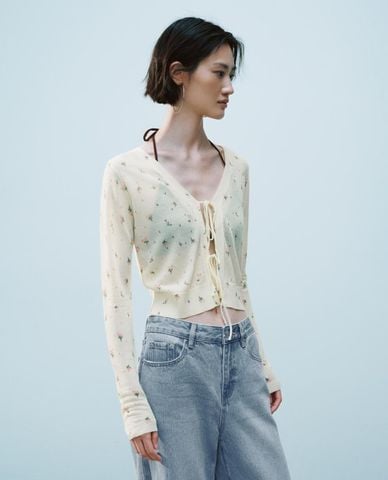  URBAN REVIVO - Áo khoác cardigan nữ Floral Knitted 