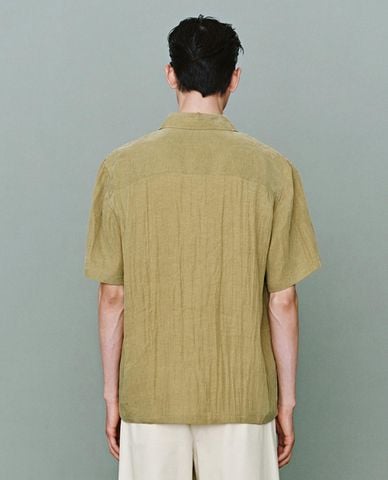  URBAN REVIVO - Áo sơ mi nam cổ bẻ tay ngắn trẻ trung 