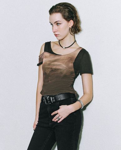  URBAN REVIVO - Áo kiểu nữ cách điệu thời thượng 