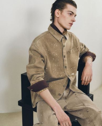  URBAN REVIVO - Áo sơ mi denim nam tay dài thời trang 