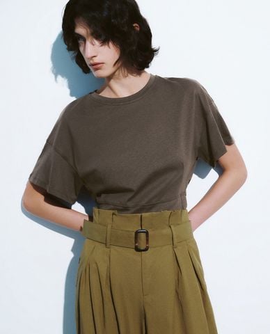  URBAN REVIVO - Áo thun nữ cổ tròn tay ngắn Sleeveless Batwing 