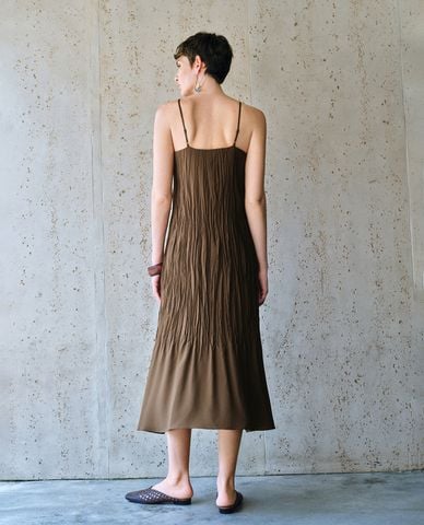  URBAN REVIVO - Đầm hai dây midi Square Cut Collar ALine Cami 