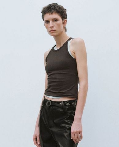  URBAN REVIVO - Áo ba lỗ nữ cổ tròn phom ôm 