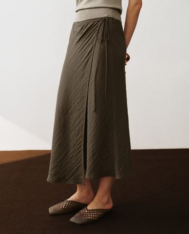  URBAN REVIVO - Chân váy quấn midi thời trang 