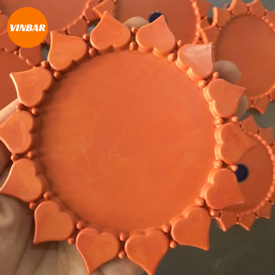 ĐẾ LÓT LY BẰNG NHỰA 10 CM (MẪU NGẪU NHIÊN) (CÁI)