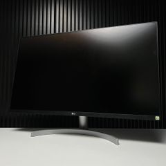 MÀN HÌNH LG UHD 4K 32'' HDR10 Loa 5W 32UN500-W (PHẲNG)