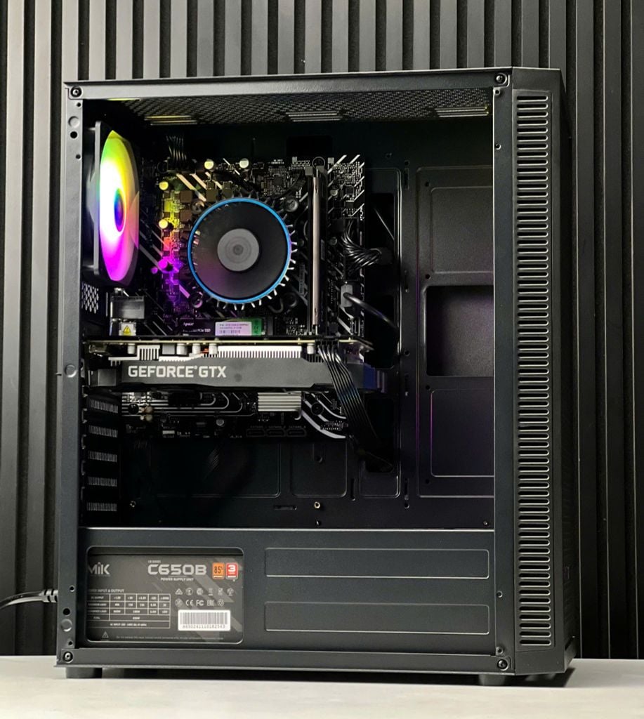 CASE MAGIC LUXURY i FULL TOWER (4 FAN RGB)