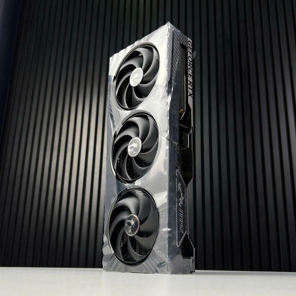 (NEW) MSI GeForce RTX 5070 12G VANGUARD SOC EDITION GDDR7