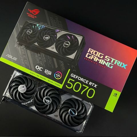 (NEW) ROG STRIX RTX 5070 12G OC Edition GDDR7