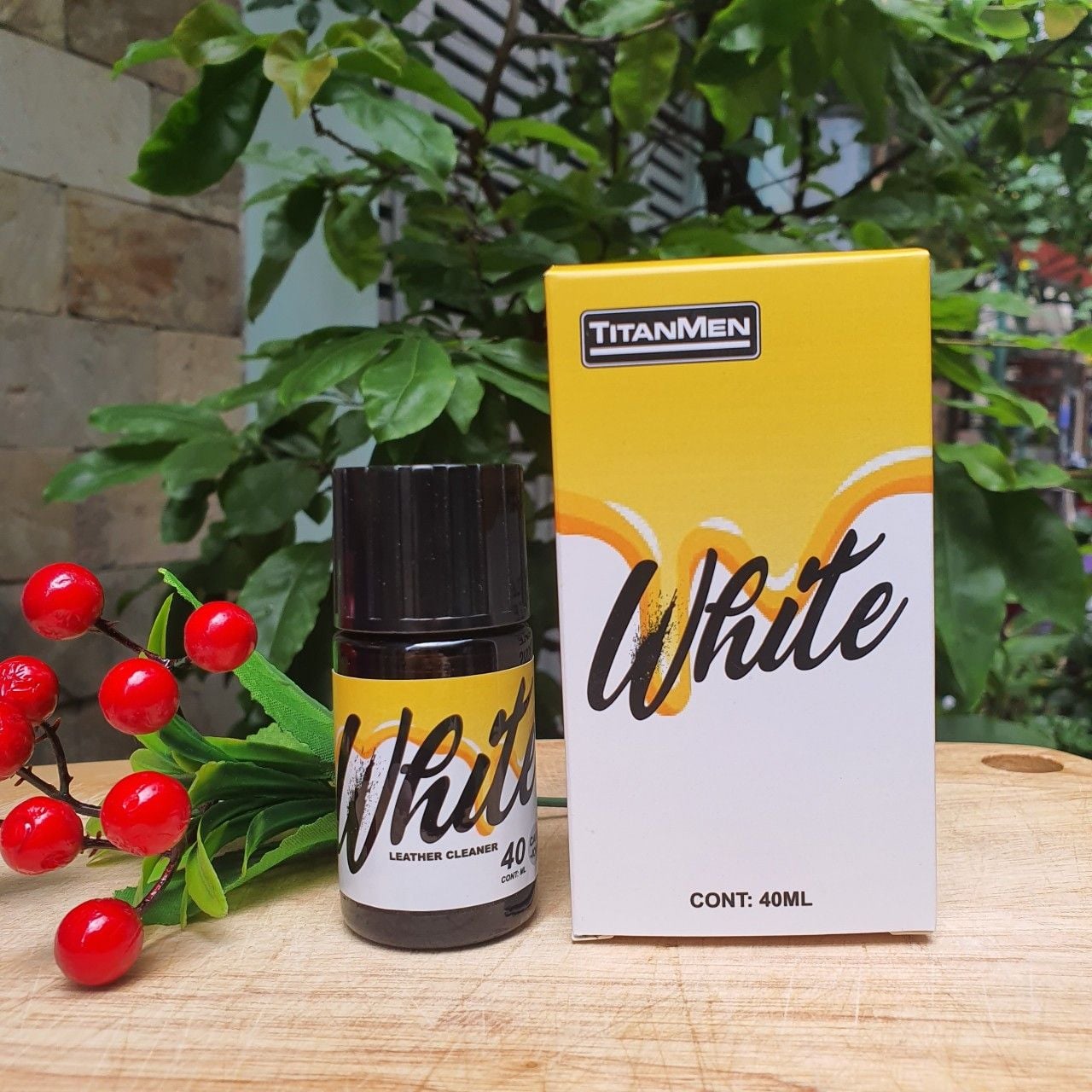 POPPER TITAN MEN 40ML BOT WHITE ( TẶNG KÈM BCS DUREX + FREE SHIP )