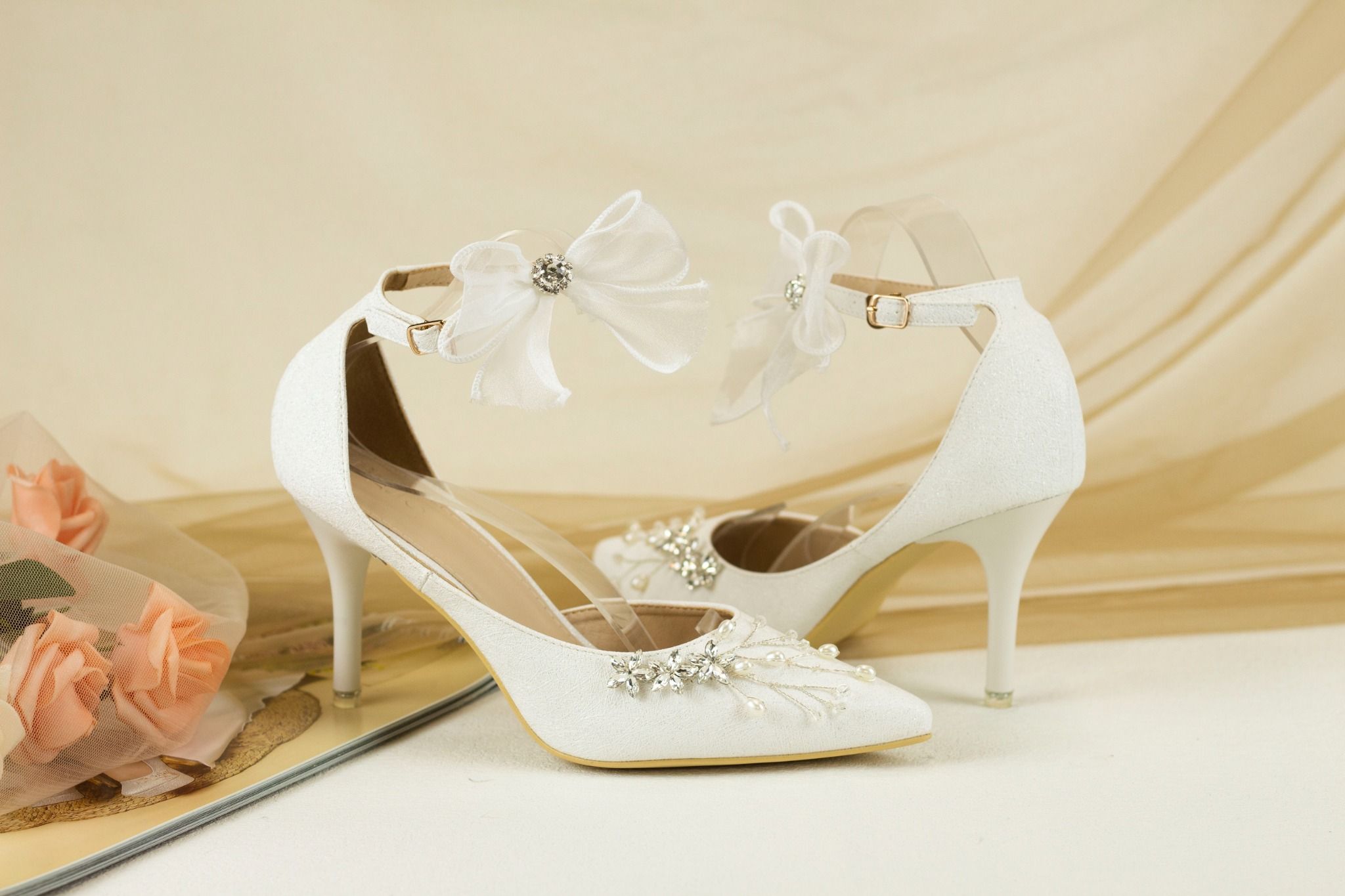  Giày cưới - Giày cô dâu cao cấp BEJO H70.05.TRANG.KT. ĐÁ PHA LÊ, CÀNH NGỌC,NƠ 