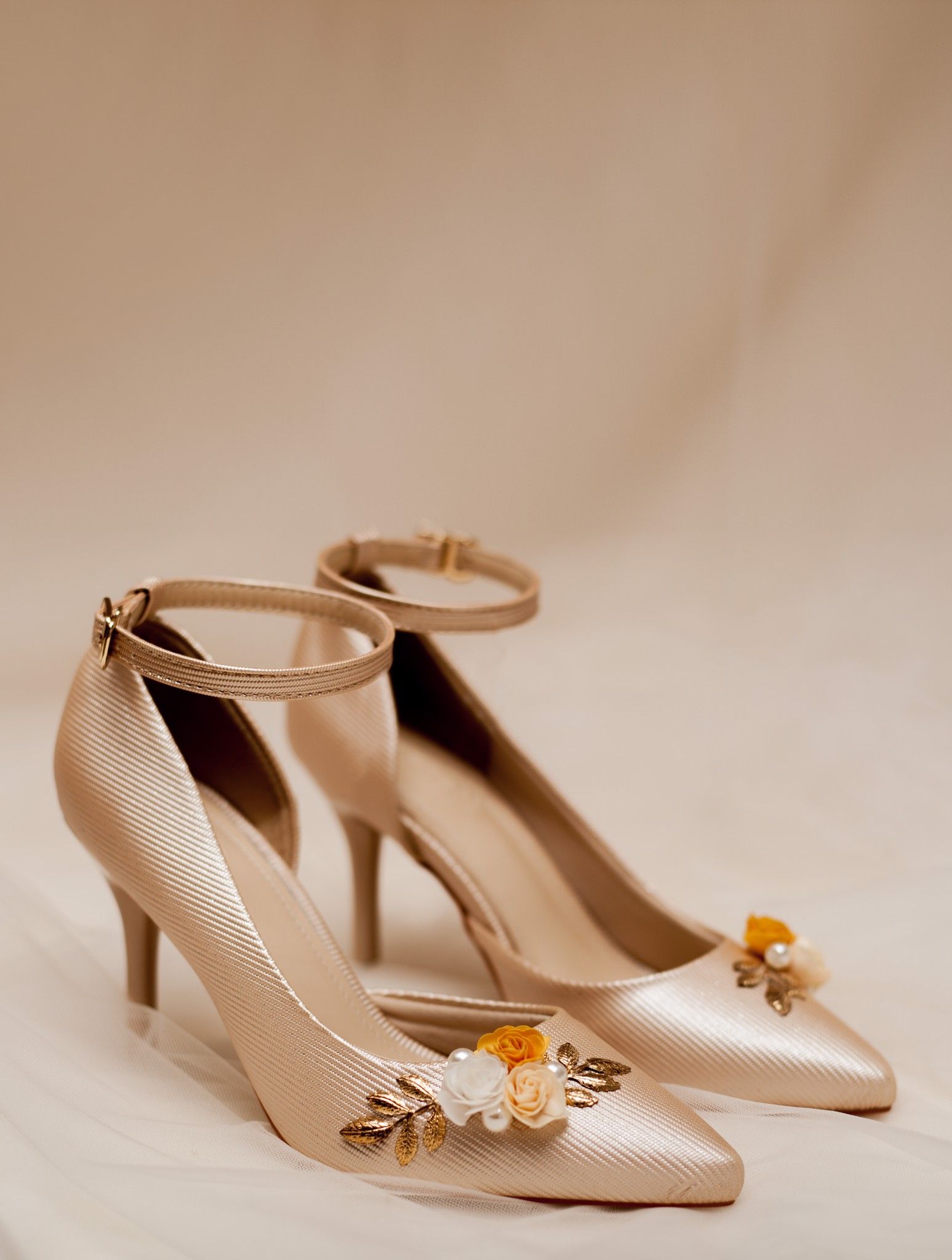  Giày Cưới Cao Gót H88.03 3 Hoa Lá Vàng 