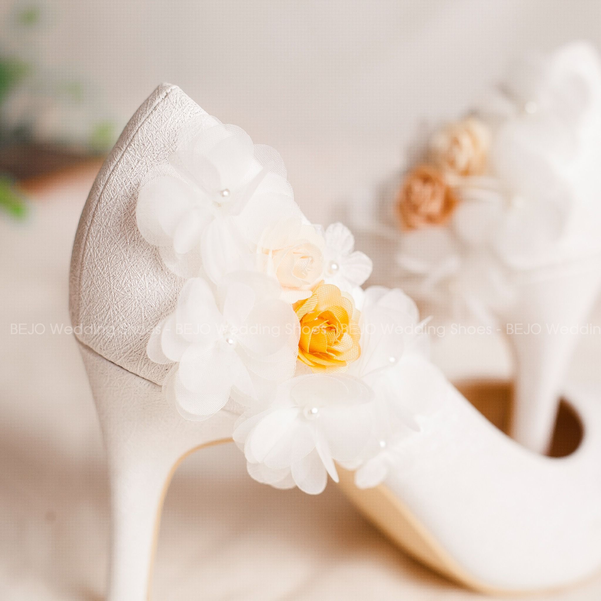  Giày cưới - Giày cô dâu cao cấp BEJO H51.04.TRANG.HOAVOANLUA 